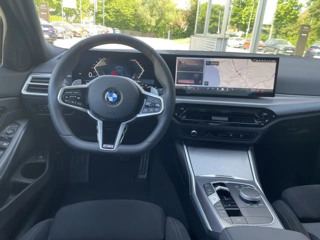 BMW 330 330i M-Sport xDrive