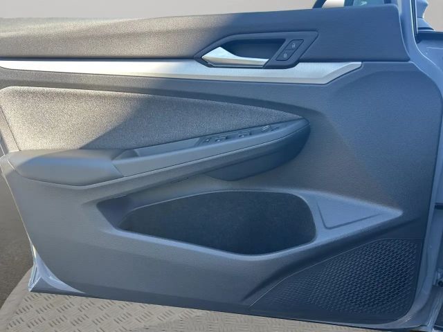 Volkswagen Golf 1,5 TSI Navi LED AHK SHZ RFK ACC