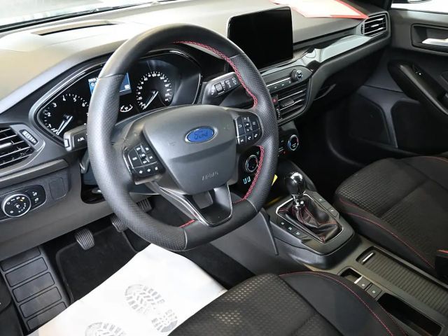 Ford Focus EcoBoost ST Line