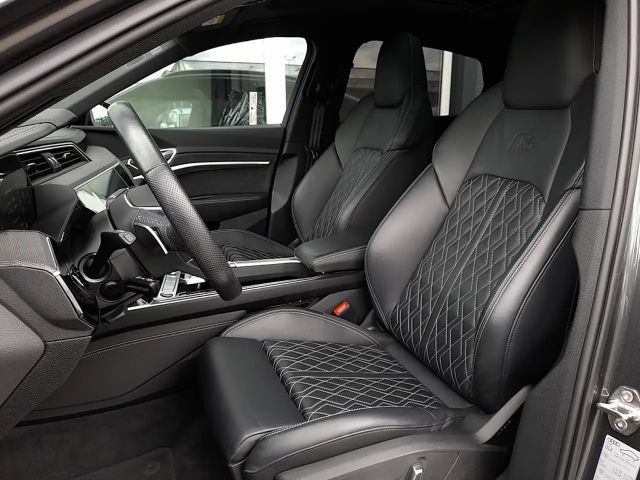Audi e-tron Quattro S-Line