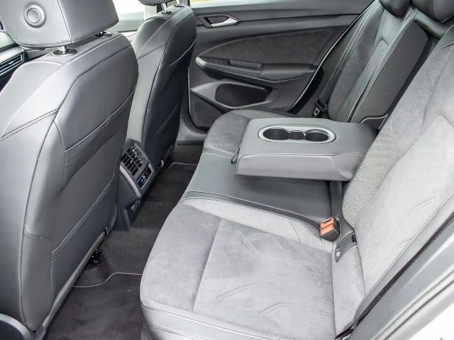 Volkswagen Golf 1.5 TSI Style