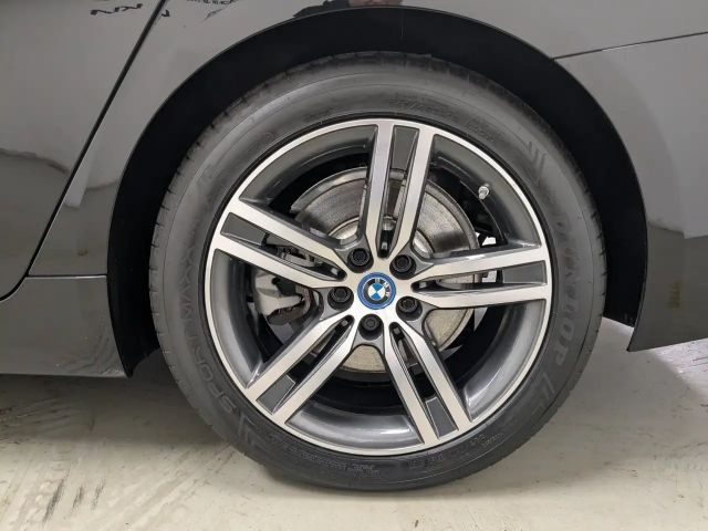 BMW 530 530e Touring