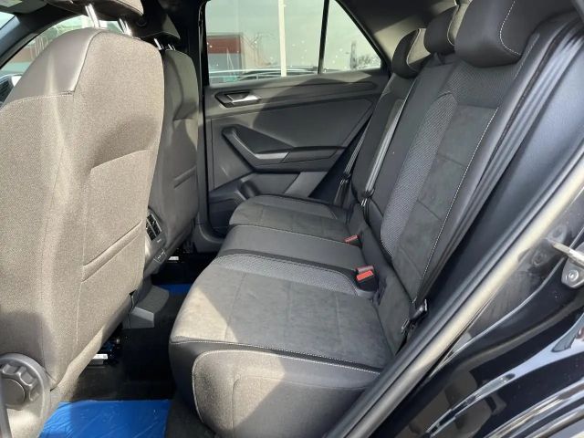 Volkswagen T-Roc 1.5 TSI DSG R-Line