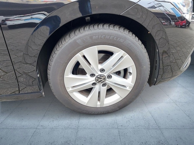 Volkswagen Golf 1.5 eTSI DSG Life Variant