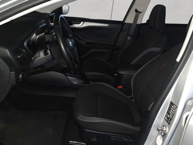 Ford Focus Cool & Connect EcoBoost Wagon