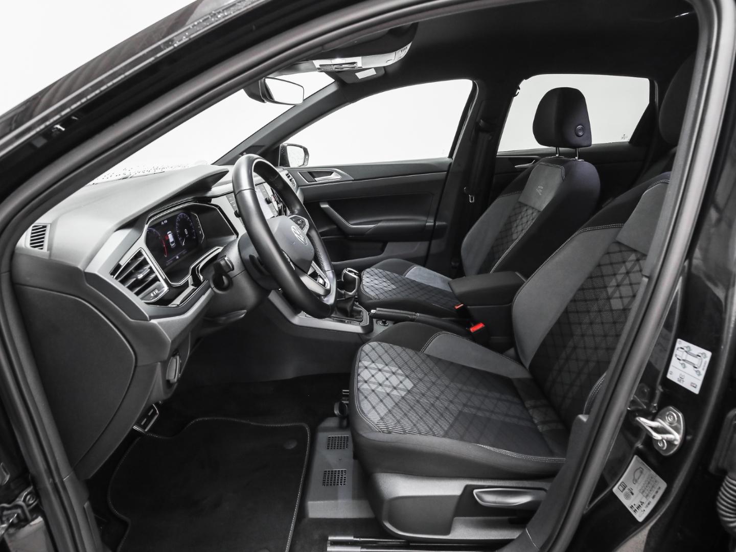 Volkswagen Polo 1.0 TSI DSG R-Line