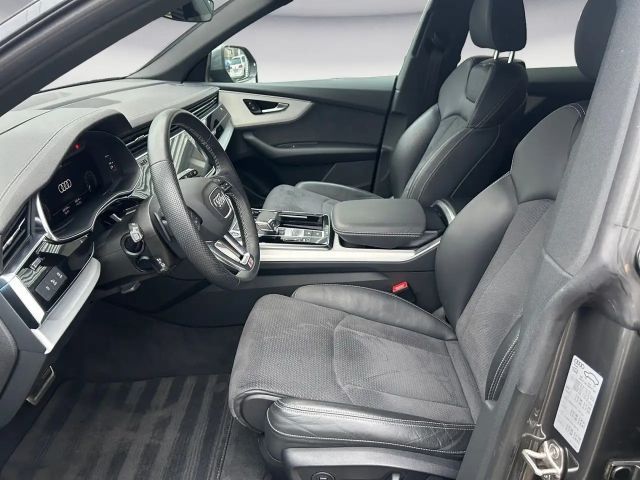 Audi Q8 55 TFSI Hybride Quattro S-Line