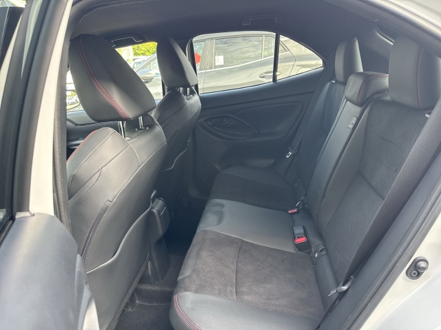 Toyota Yaris Cross 5-deurs Bi-Tone GR