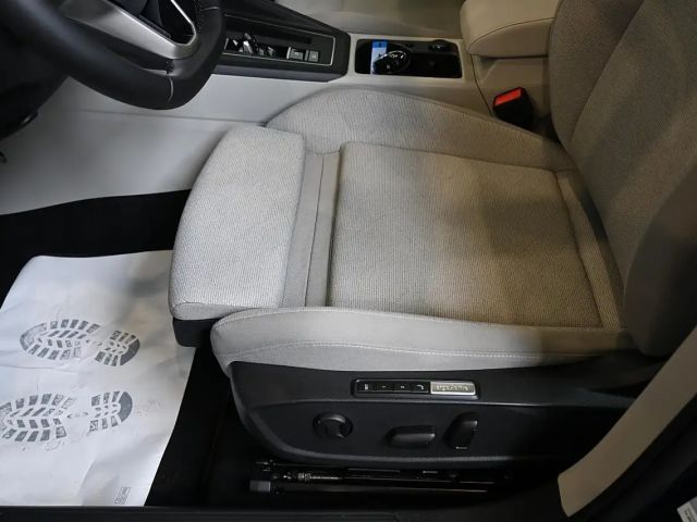 Volkswagen Golf DSG Life