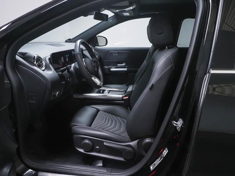 Mercedes-Benz GLA 220 4MATIC GLA 220 d Progressive