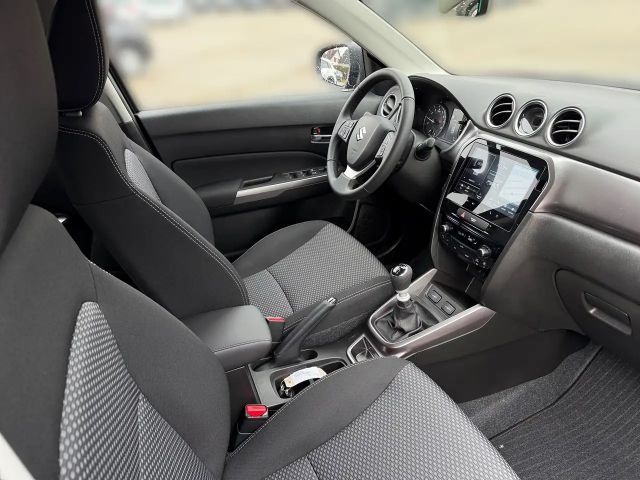 Suzuki Vitara Hybrid Shine