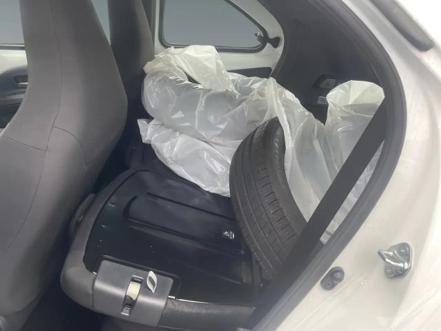 Toyota Aygo X Hatchback Play