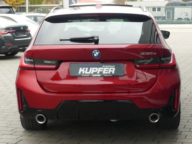BMW 330 330e Touring xDrive