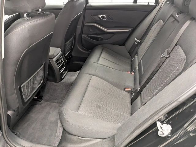 BMW 320 320d Touring