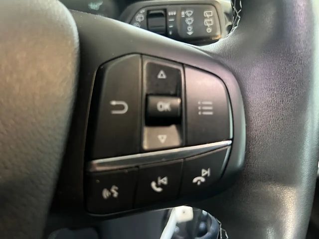 Ford Puma EcoBoost Titanium