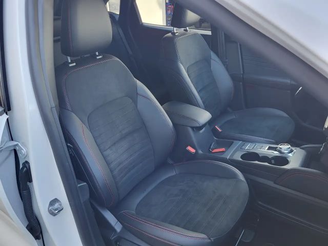 Ford Kuga Plug in Hybrid ST Line X