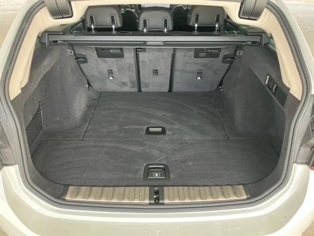 BMW 320 320d Touring xDrive