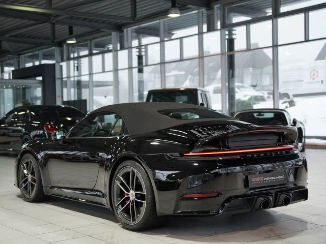 Porsche 911 4 Cabrio Carrera GTS
