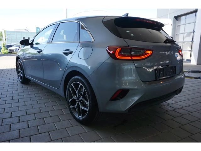 Kia Ceed 1.5T 140 Ultimate Edition Style JBL 17''LM Navi LE