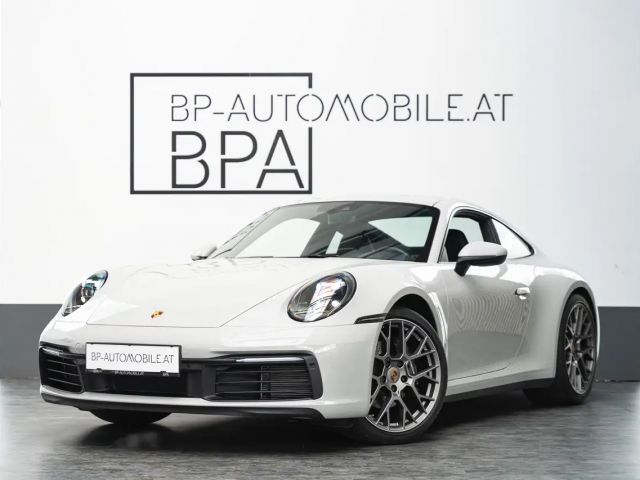 Porsche 992 Carrera Coupé