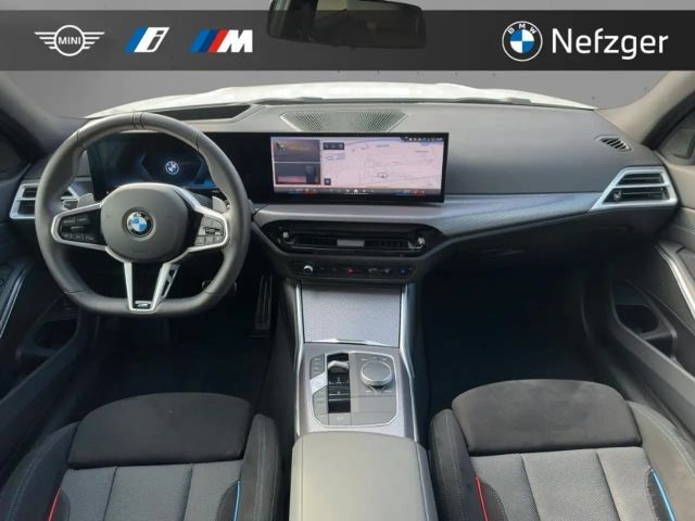 BMW 318 318i M-Sport Sedan