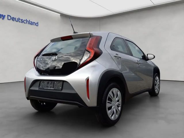 Toyota Aygo X Hatchback Play X-play