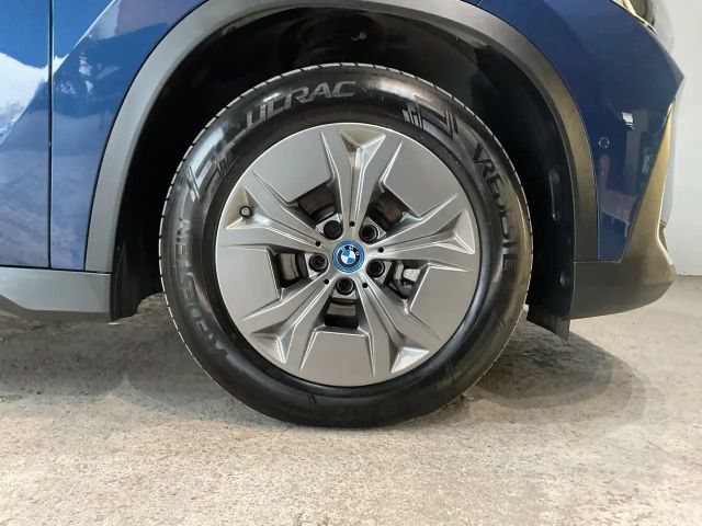 BMW iX1 xDrive30
