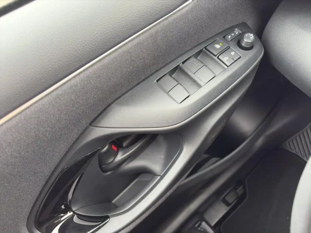 Toyota Yaris Active Hybride VVT-i