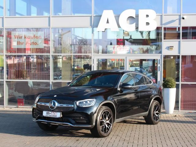 Mercedes-Benz GLC 300 AMG Line Coupé