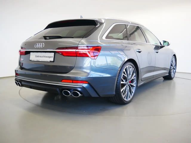 Audi S6 Avant