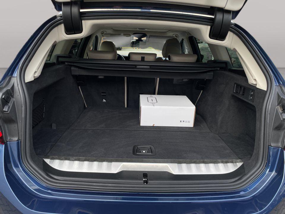 BMW 320 320e Touring