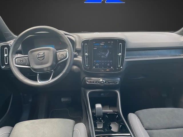 Volvo XC40 AWD Plus Recharge Twin Engine