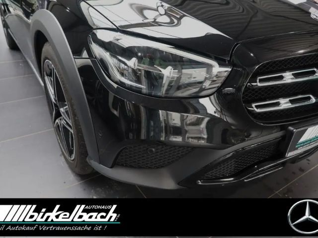 Mercedes-Benz E 220 4MATIC