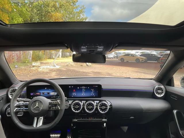 Mercedes-Benz CLA 180 AMG Line Shooting Brake