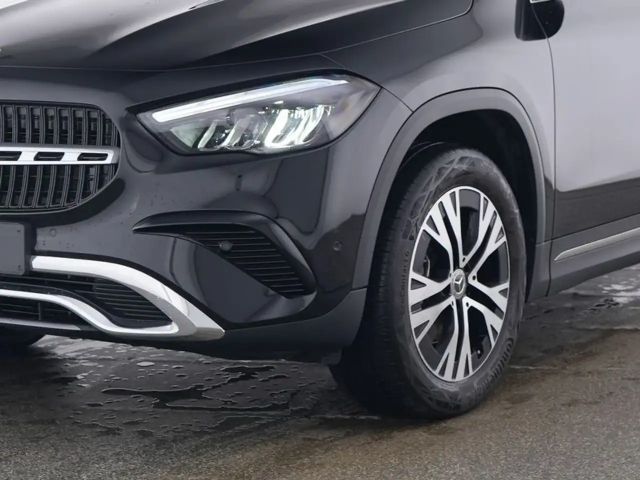 Mercedes-Benz GLA 200 Progressive