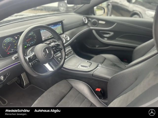Mercedes-Benz E 200 AMG Line Coupé