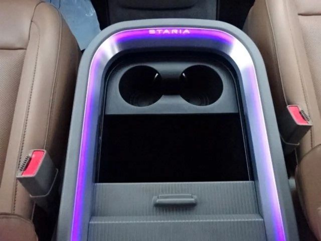 Hyundai Staria Signature Vierwielaandrijving