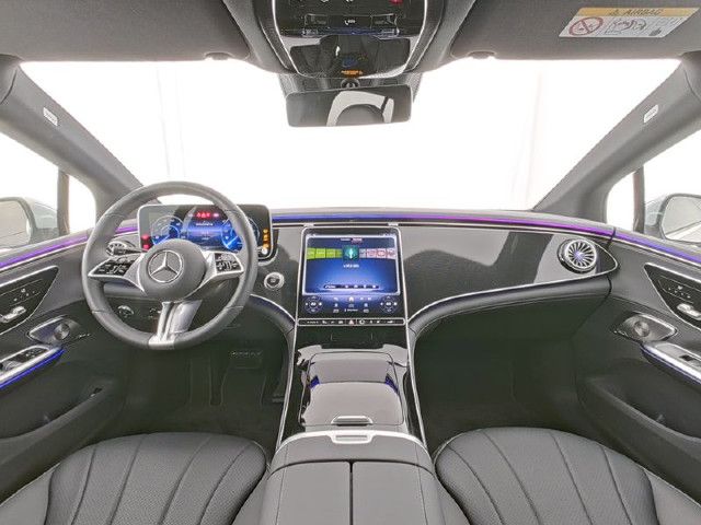 Mercedes-Benz EQE 300 Sedan