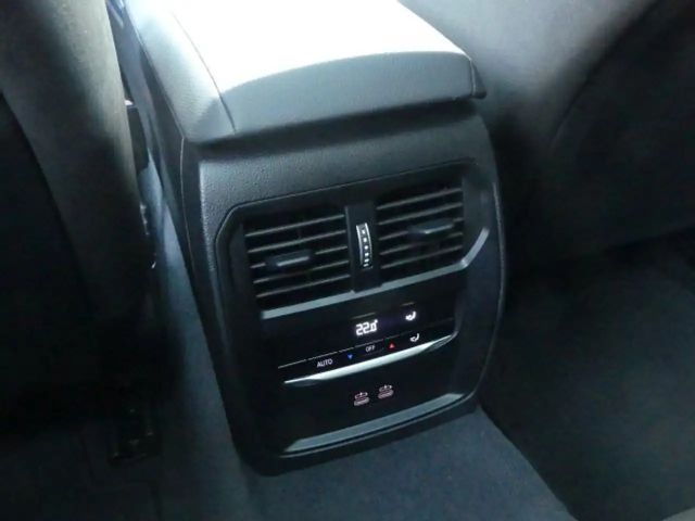 BMW 330 330e Touring xDrive