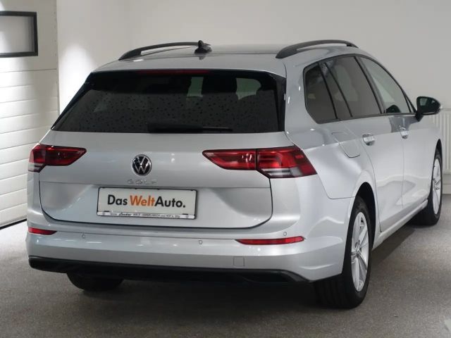 Volkswagen Golf Life Variant