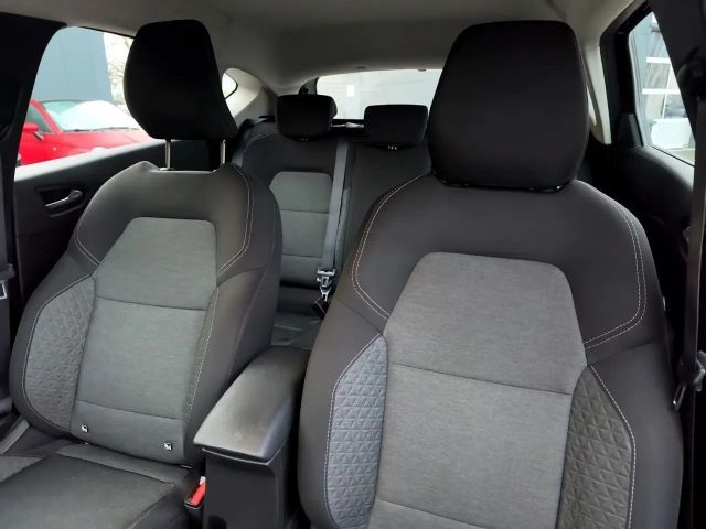 Renault Captur Evolution TCe 140