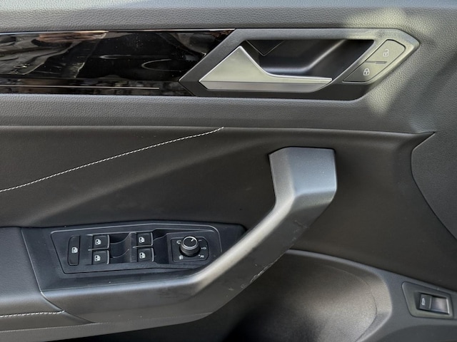 Volkswagen T-Roc 1.5 TSI DSG IQ.Drive R-Line