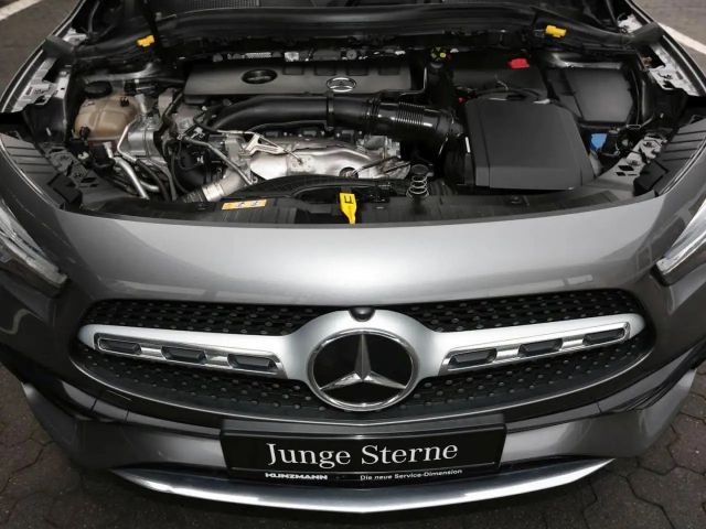 Mercedes-Benz GLA 250 4MATIC AMG Line