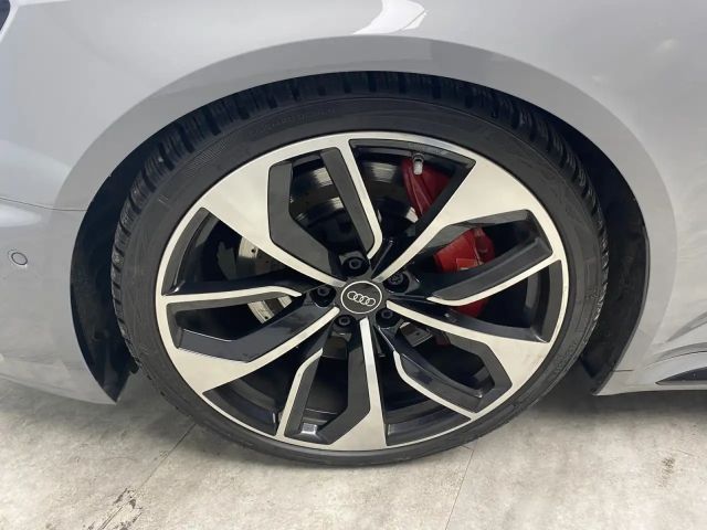 Audi RS4 Avant Quattro