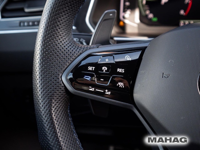 Volkswagen Tiguan 2.0 TSI IQ.Drive