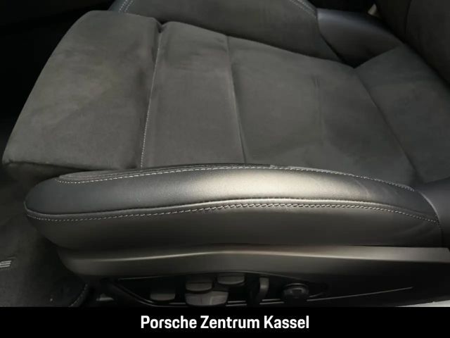 Porsche 992 Cabrio Carrera GTS Turbo