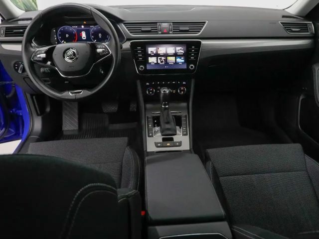 Skoda Superb 2.0 TSI Combi Style Style