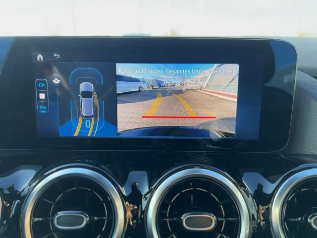 Mercedes-Benz B 250 4MATIC Progressive Sedan