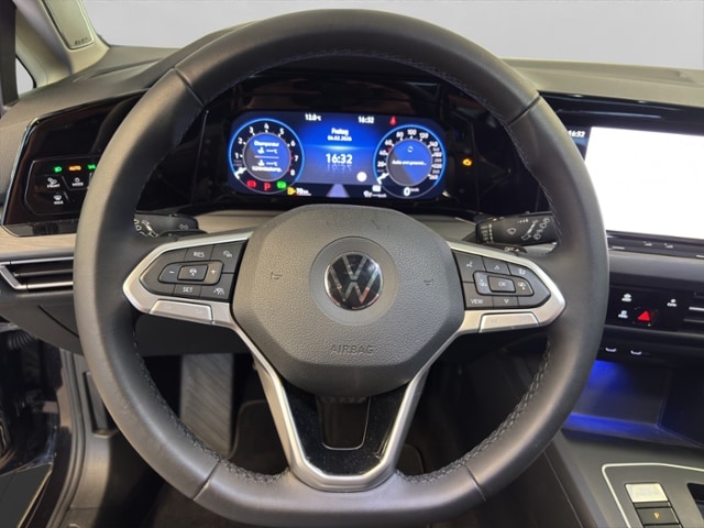 Volkswagen Golf 1.5 eTSI Golf VIII Variant