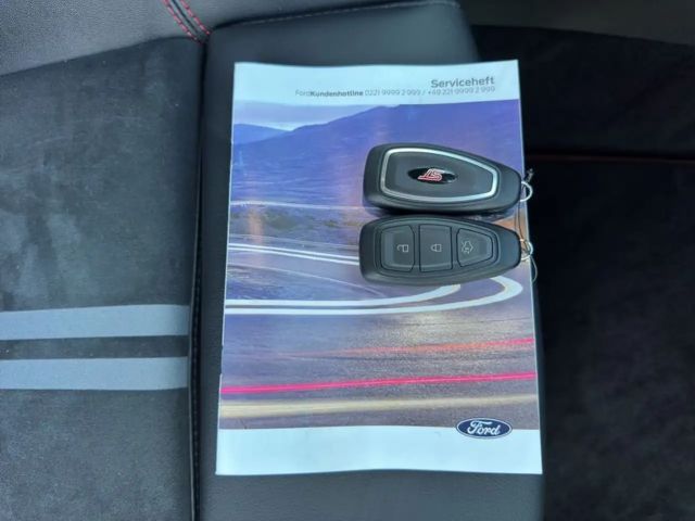 Ford Focus EcoBoost ST Line